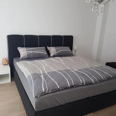 Grosse Ferienwohnung In Augsburg Mit Balkon Zewnętrze zdjęcie